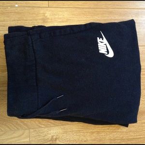 Basic Nike Sweatpants